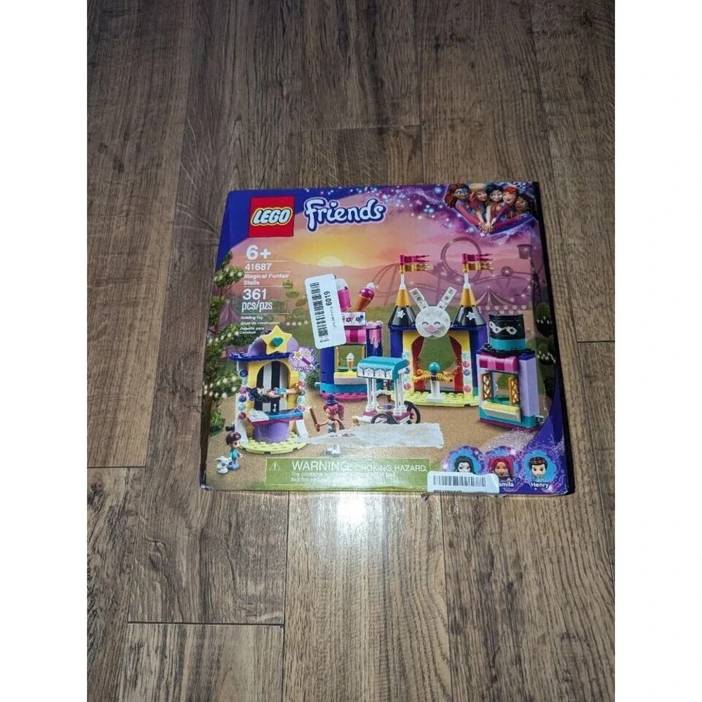 Lego Friends 41687 Magical Funfair Stalls Building Kit 361 Pcs DAMAGED BOX